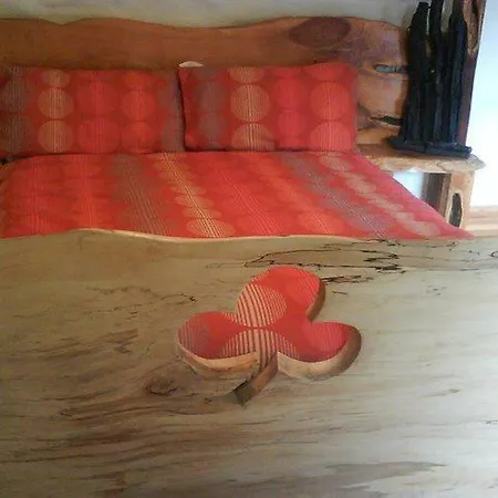 Lissyclearig Thatched 3* Kenmare