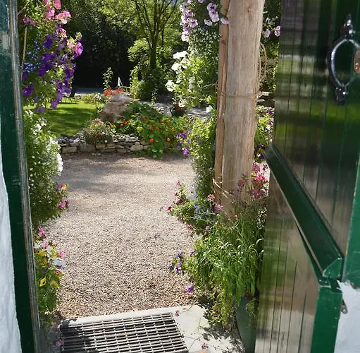 Lissyclearig Thatched Bed & Breakfast